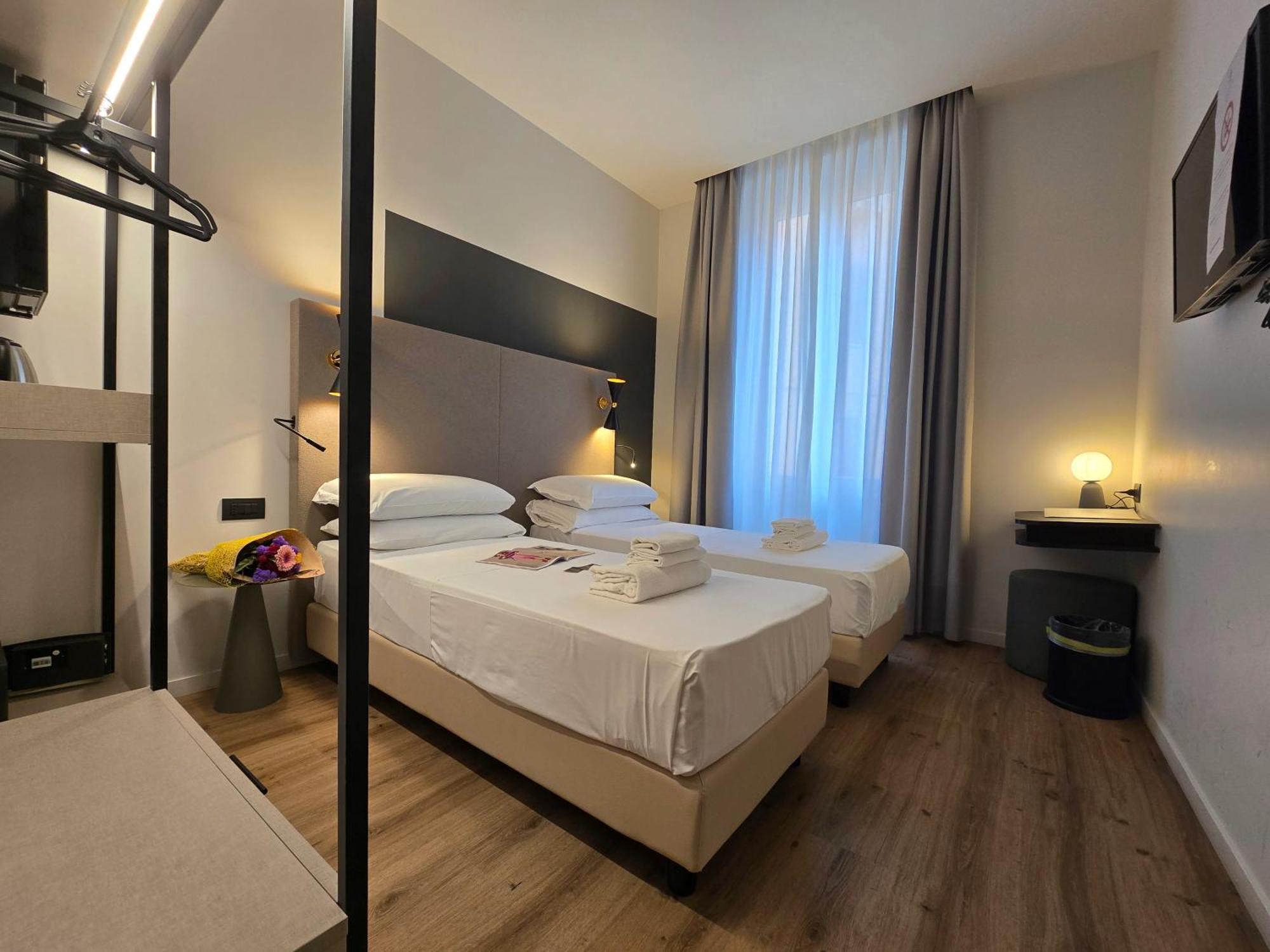 Hotel Porta Pia Roma Esterno foto