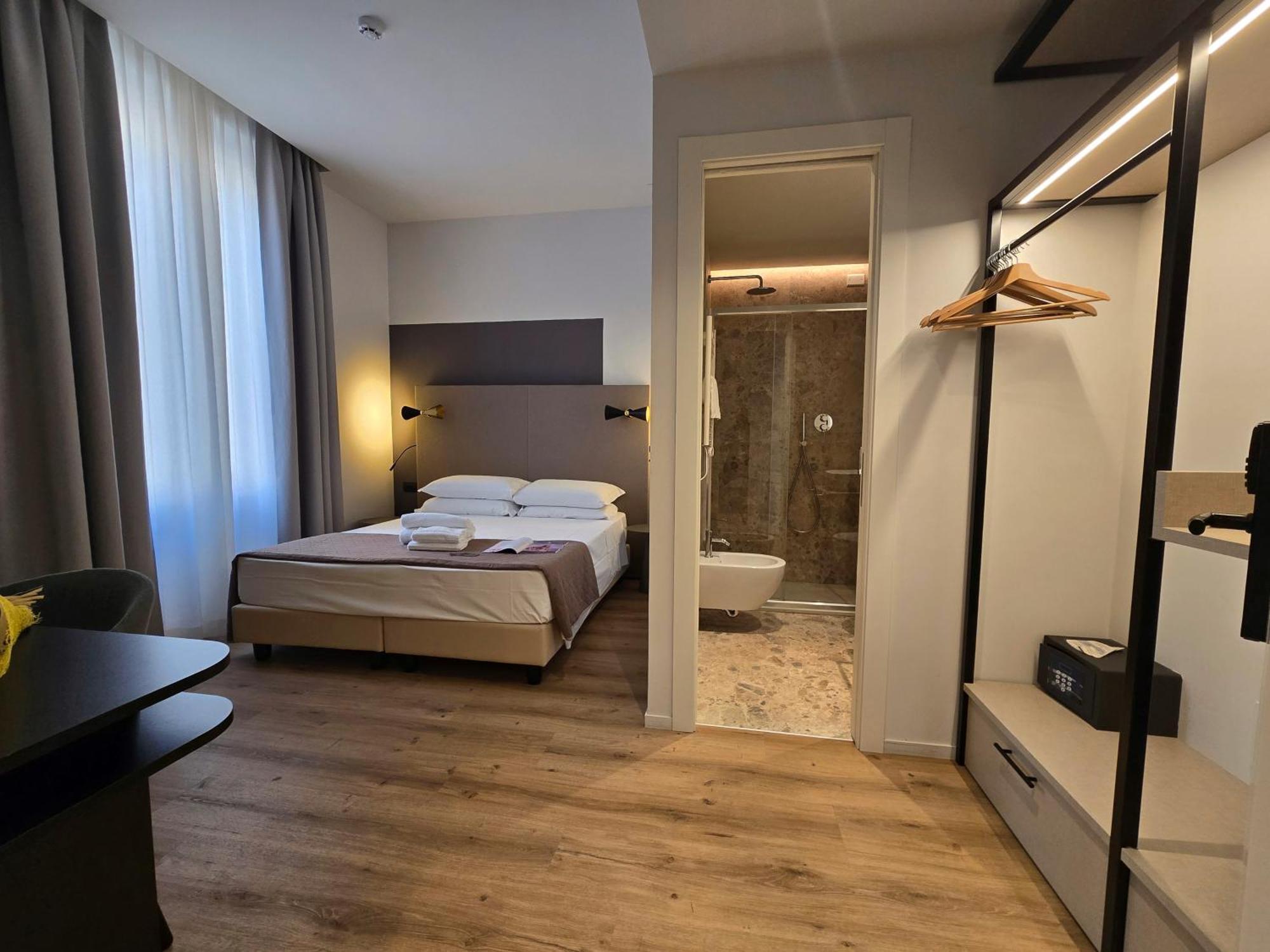 Hotel Porta Pia Roma Esterno foto